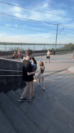 Street performers, exercise enthusiasts enliven Perm riverfront park