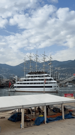 Everyday harbor life captured in Alanya, Turkey