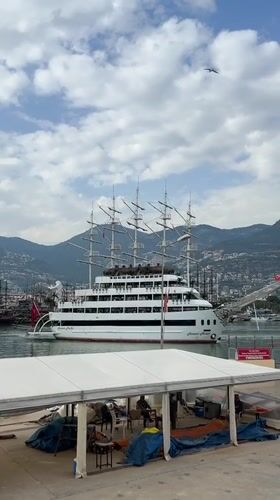 Everyday harbor life captured in Alanya, Turkey