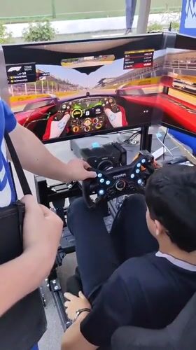 Racing simulator and stunt cycling event documented in Dushanbe