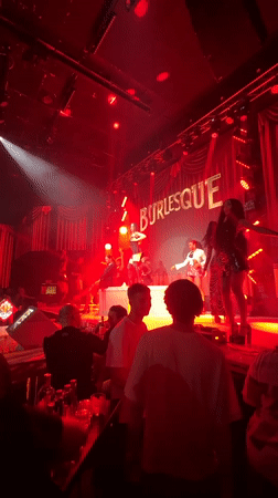 Burlesque show draws crowds to Plovdiv nightclub Saturday evening