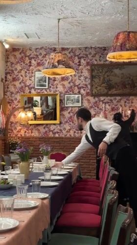 Georgian restaurant morning service captured in Tbilisi
