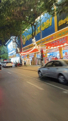 Night traffic scene captured by motorbike rider in Đà Nẵng