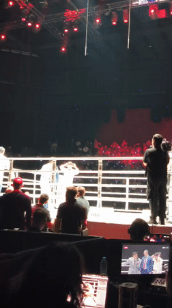 Combat sports event draws crowds in Bangkok early morning