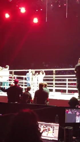 Combat sports event draws crowds in Bangkok early morning