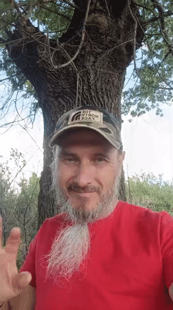 Man films himself making peace signs in Voznesensk Ukraine