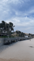 Windy beach conditions documented at Caty Mui Ne tourist area