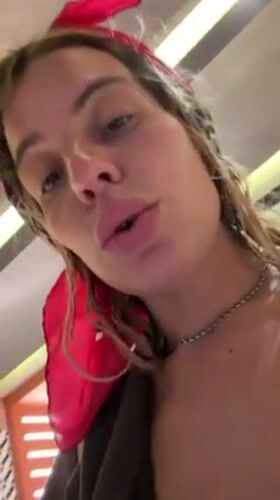 Woman documents Bangkok hotel stay through pool selfies, mirror photos