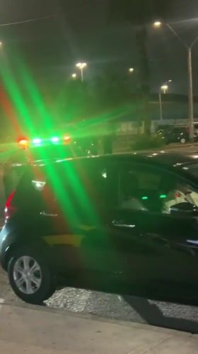 Police vehicles with flashing lights spotted on Arica street