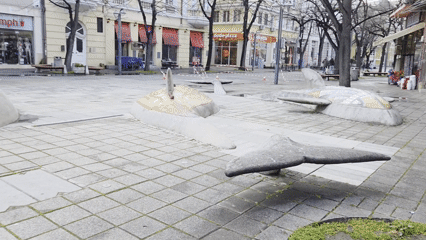 Afternoon walk documents Burgas city center sculptures and streetlife