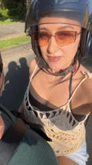 Woman passenger spotted on scooter in Đà Nẵng