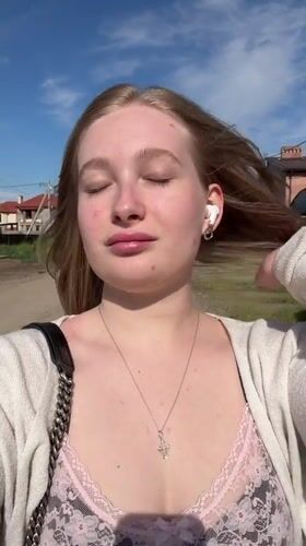 Woman photographed in outdoor portraits in Rossiyskiy, Russia