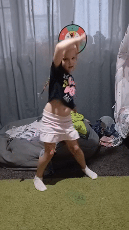 Dancing and gymnastics in a Yekaterinburg bedroom