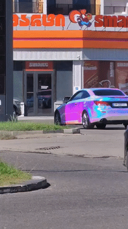 Color-shifting Lexus draws attention at Batumi gas station