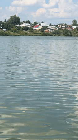 Summer swimming and paddleboarding at Moscow-area lakes