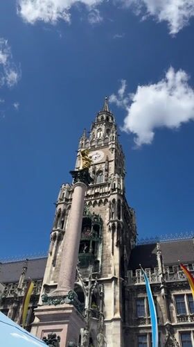 Festival atmosphere fills Munich's Marienplatz with performers and crowds