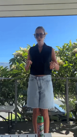 Residents enjoy evening leisure time with pet in Bulli