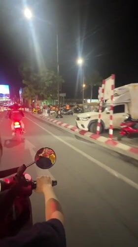 Evening street life captured in Pattaya, Thailand