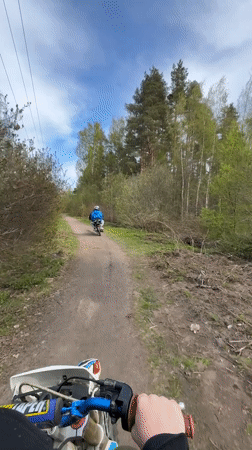 Dirt bike riders captured on video in rural Russia
