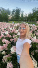 Krasnodar park draws a crowd for summer hydrangea season