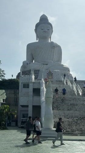 Morning visit to Phuket's Big Buddha, Nakkerd Hill