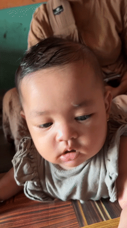 Baby moments up close in Kruengmate, Indonesia