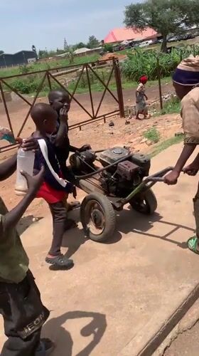 Ordinary street life captured across Bukuru, Nigeria