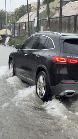 Flash flooding disrupts streets in Igboefon, Lagos