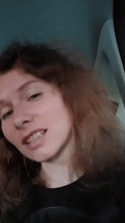 Family sings and dances to music in car in Yekaterinburg