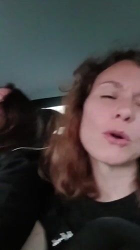 Family sings and dances to music in car in Yekaterinburg