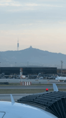 Morning aircraft operations observed at Barcelona-El Prat Airport
