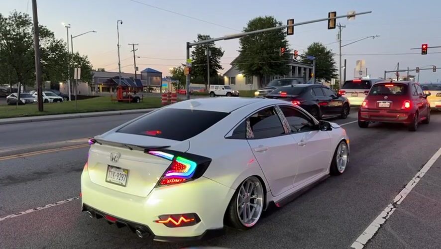 Modified Honda Civic spotted at Woodlawn traffic light