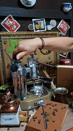 Manual espresso ritual, step by step, in Chișinău