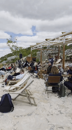 DJ performance draws crowd to Montenegro mountaintop cafe