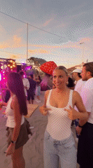 Evening beach club scenes captured by witnesses in Antibes