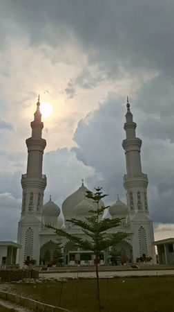 Morning scenes documented at Indonesian mosque and gas station