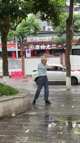 Morning routines unfold across rainy Jiangjin: martial arts, cleaning, commuting