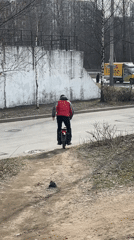 Man rides electric unicycle, works out at gym in Saint Petersburg