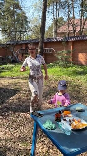 Family gathering features dancing, selfies in Tomilino yard Sunday morning