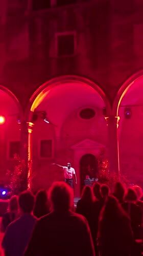 Evening courtyard event with performance and Prosecco service in Venice