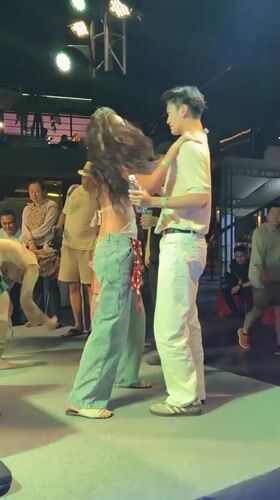 Outdoor DJ party on a Chaoyang basketball court, midsummer night