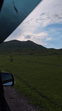 Traveler documents rural Russian countryside near Etoka