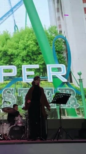 Live band performs in Serik, Turkey with female vocalist