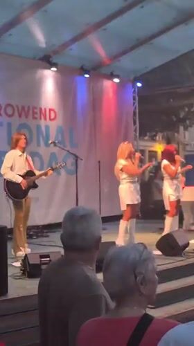 Live outdoor concert in Differdange for National Peace Day eve