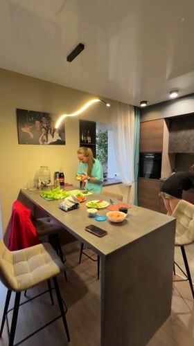 Women prepare Asian-style meal in Birobidzhan kitchen