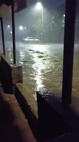 Heavy overnight rainstorm floods streets in Jos, Nigeria