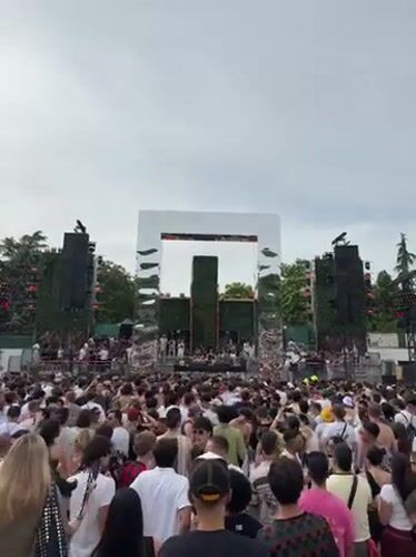 Large outdoor music event draws crowds in Madrid