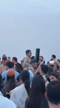 Tel Aviv beachgoers enjoy Friday afternoon leisure activities
