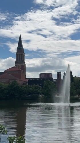 Sunny afternoon at Kiel's Nikolai Church draws casual documentation