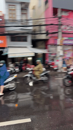 Rainy day street scenes documented across Nha Trang wards